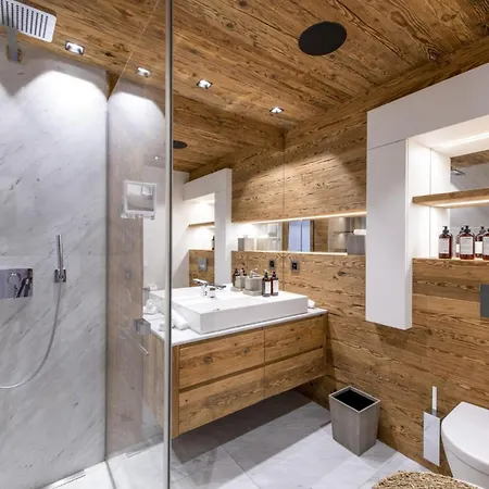 Majesty: Unveil The Essence Of Alpine Apartamento