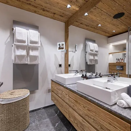 Majesty: Unveil The Essence Of Alpine * Arosa